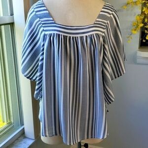 Beachlunchlounge butterfly sleeves blouse. Striped gray/blue. Size medium